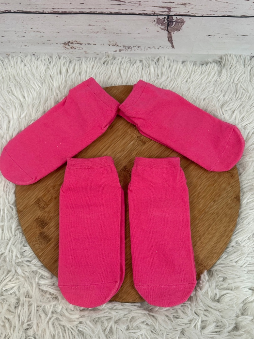 Women’s No Skid Ankle Socks - Bright Hot Pink 4 Pair Lot NWOT